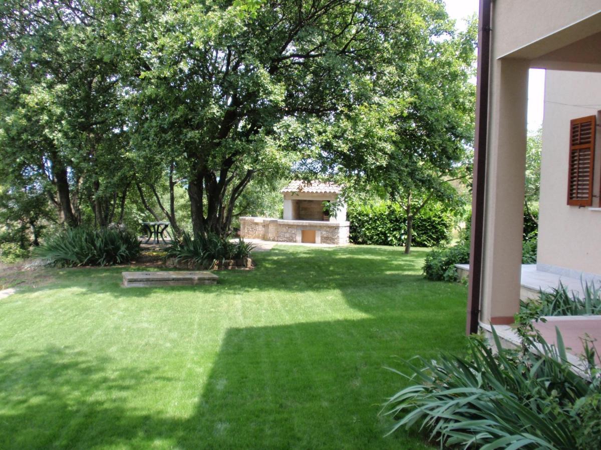Apartments With A Parking Space Presika, Labin - 7390 ภายนอก รูปภาพ