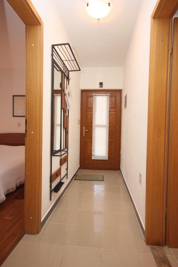 Apartments With A Parking Space Presika, Labin - 7390 ภายนอก รูปภาพ